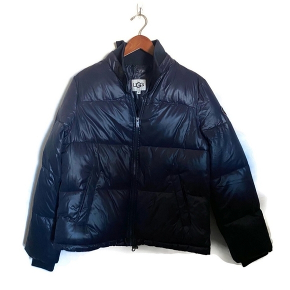 UGG Izzy Puffer Jacket in Navy - Picture 2 of 10